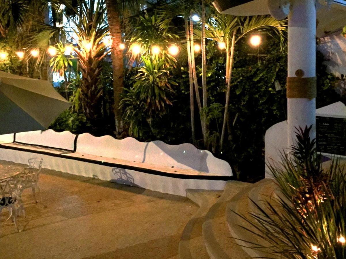 Villa Palmitas Acogedor Departamento Nivel Piscina Gigante Jardines 阿卡普尔科 外观 照片
