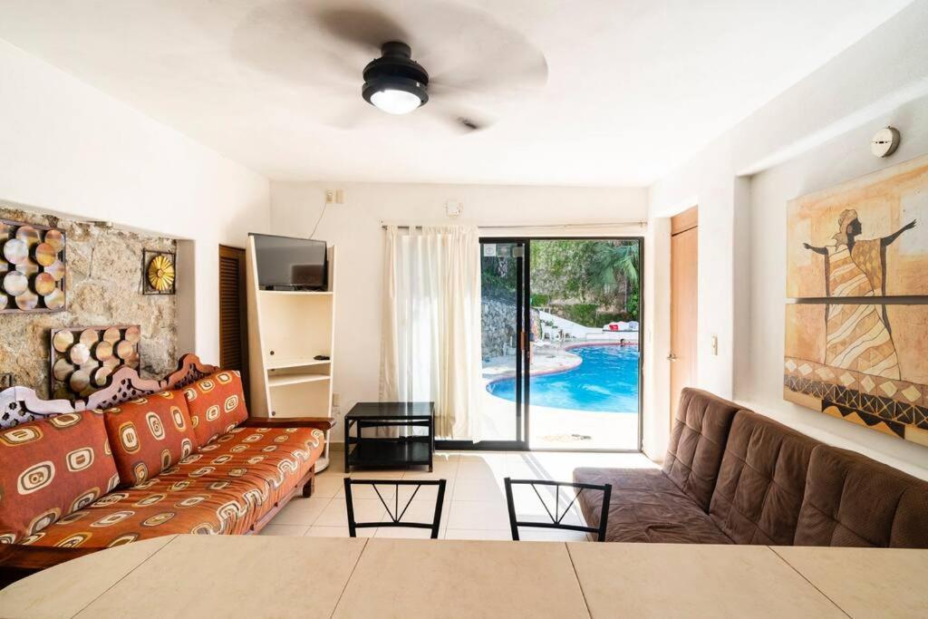 Villa Palmitas Acogedor Departamento Nivel Piscina Gigante Jardines 阿卡普尔科 外观 照片