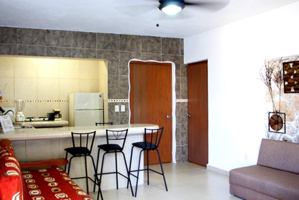 Villa Palmitas Acogedor Departamento Nivel Piscina Gigante Jardines 阿卡普尔科 外观 照片